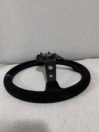 Volante Desplazado OMP Alcantara NUEVO