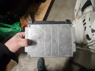 Centralita BMW E36 323i Siemens MS41.0 de origen.