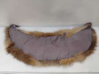 Cuello de pelo beige y marrón