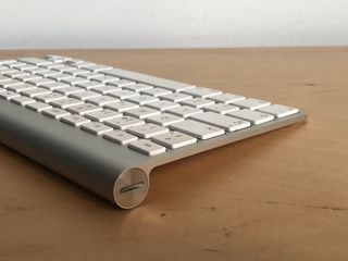 Teclado Apple Bluetooth A1314 Español