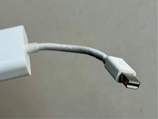 Adaptador original Apple de Thunderbolt a VGA
