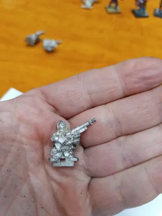 Warhammer Enanos Metal