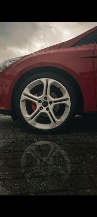 4 Llantas más neumáticos 8x18 et 49 buje 60.1 5x1