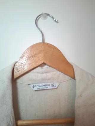 Vestido beige con cinturón