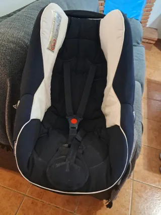 Cochecito Chicco y huevito