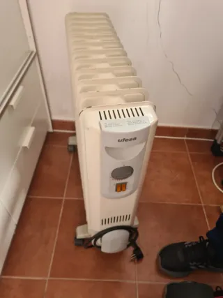 Estufa radiador Ufesa Beige