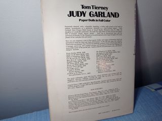 JUDY GARLAND . PAPER DOLLS IN FULL COLOR . 1983