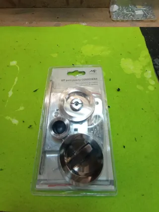 Kit Cierre Puerta Corredera Madera