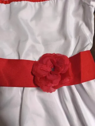 Disfraz Muñeca Blanco y Rojo