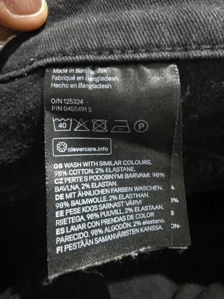 Pantalón corto vaquero negro