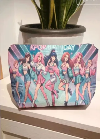 Neceser K-Pop Birthday