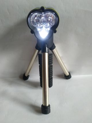 Linterna con tripode