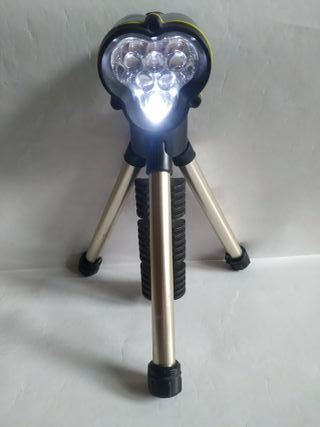 Linterna con tripode