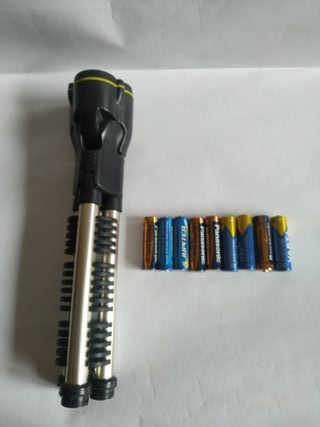 Linterna con tripode
