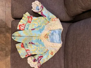 Traje de Fallera completo + corpiño   12/13 años