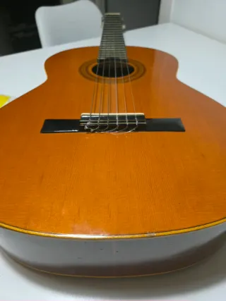 Guitarra clásica española Admira Belinda, funda...