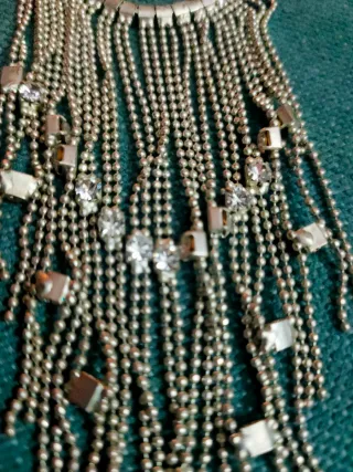 Conjunto collar y pendientes fiesta