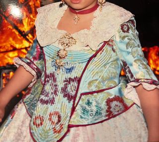 Traje de Fallera con corpiño
