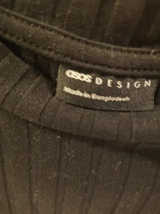 Due maglioncini neri