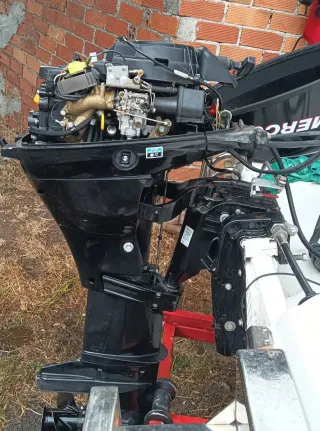 Motor fueraborda Mercury de 20cv 4tiempos