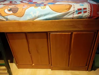 Estructura cama. Urge por cambio de mobiliario