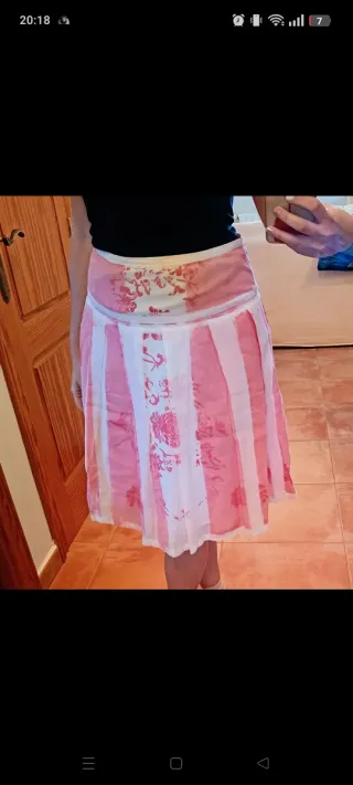 Falda Massimo Dutti raso rosa y blanco