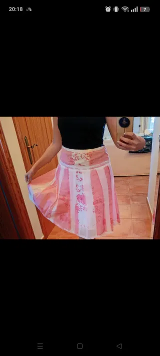 Falda Massimo Dutti raso rosa y blanco