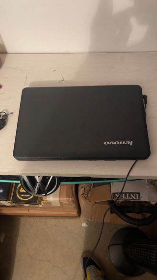Portátil Lenovo Negro