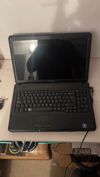 Portátil Lenovo Negro