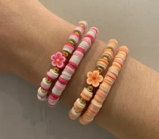 Pulseras estilo Pinterest hechas a mano.