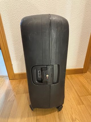 Maleta grande Delsey