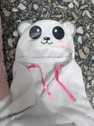 Mantita reversible bebe y capa baño Nenuco