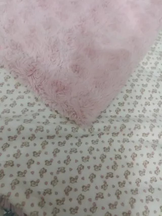 Mantita reversible bebe y capa baño Nenuco