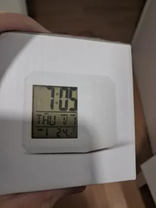 Reloj despertador digital LED con luz