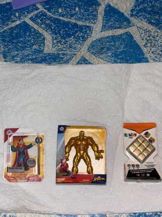 Mini Brands Doctor Strange,Venom y Rubik's Cube