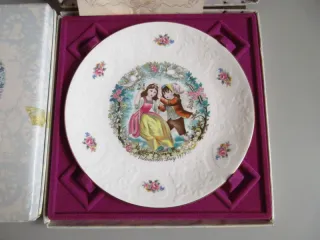 3 Piatti Royal Doulton San Valentino 1977-79