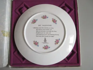 3 Piatti Royal Doulton San Valentino 1977-79