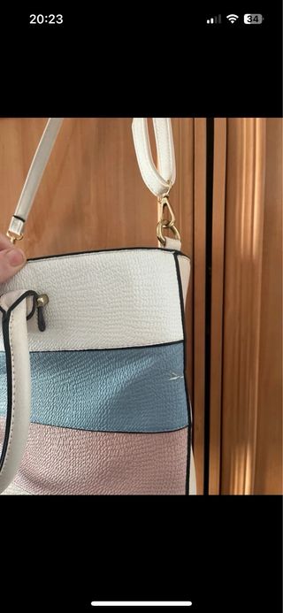 Bolso de mujer con rayas