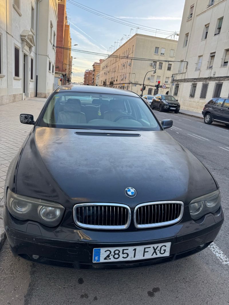 BMW Serie 7 2004 - foto 1