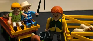 Playmobil Familia Granjeros con Carro y Animales