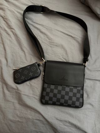 Bolso Louis Vuitton Negro y Gris