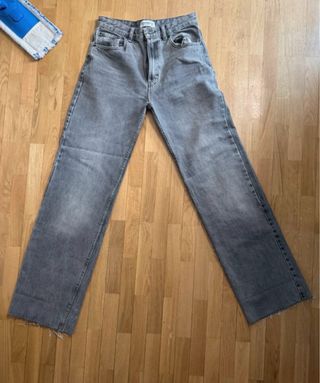 Pantalón vaquero mujer gris