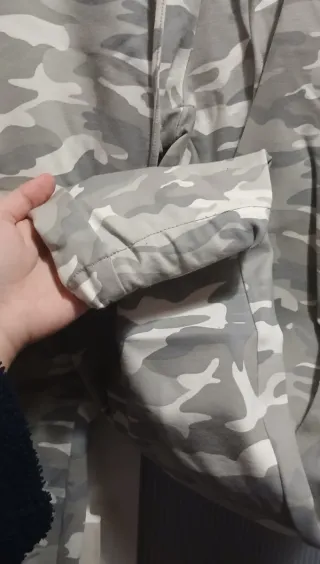 Pantalón Chándal Cargo Camuflaje Gris