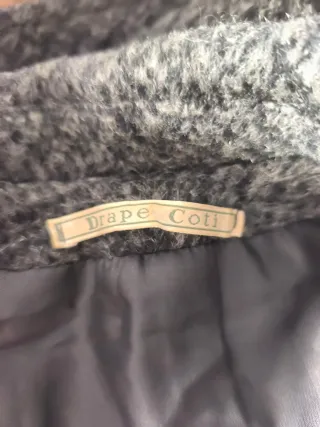 Bonito chaquetón mujer gris