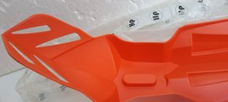 Parafango anteriore Acerbis di colore arancione pe