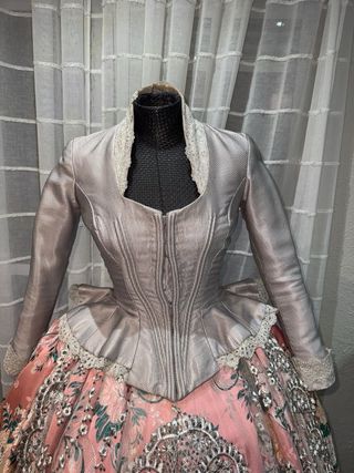Corpiño plateado manga larga