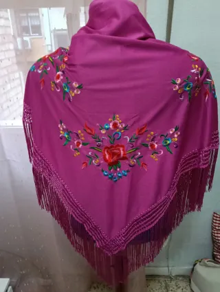 Mantoncillo Flamenco Bordado Flecos