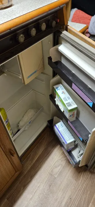 Cocina y nevera para caravana para desmontar