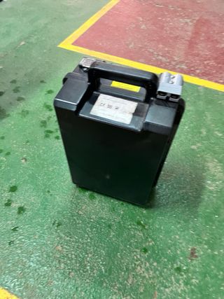 Moto Eléctrica Scooter Blanca de 125