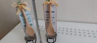 Nº 064.- Cuchara de madera con soporte